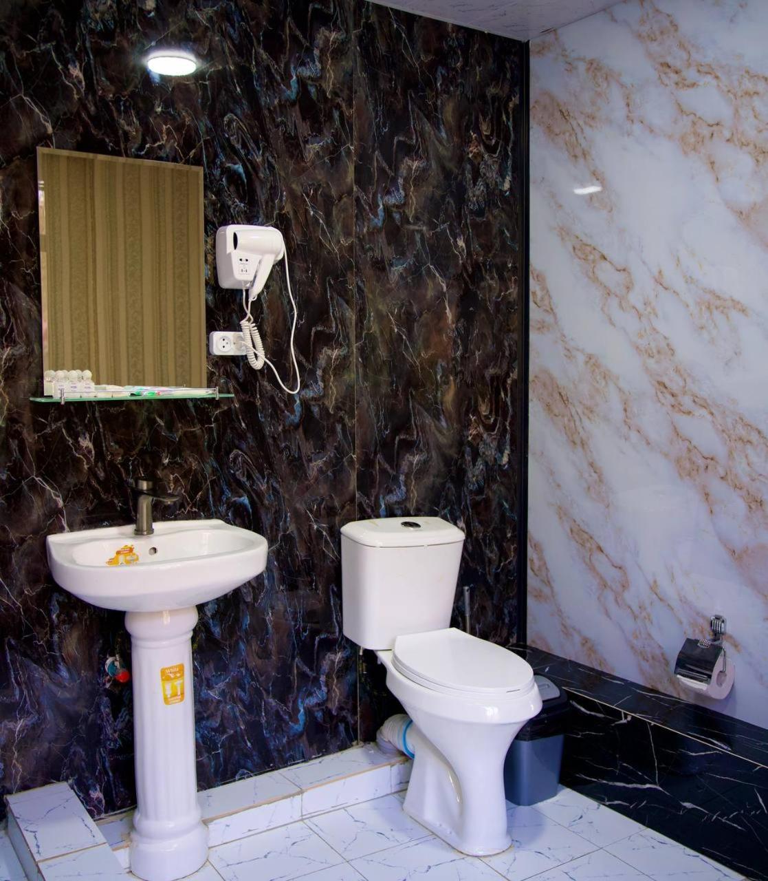 Amor Fati Hotel Toshkent Tasjkent Exteriör bild