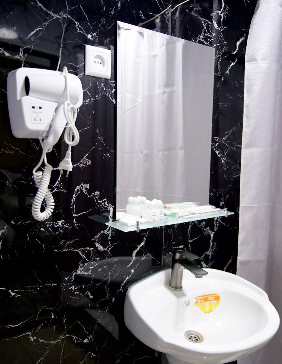 Amor Fati Hotel Toshkent Tasjkent Exteriör bild