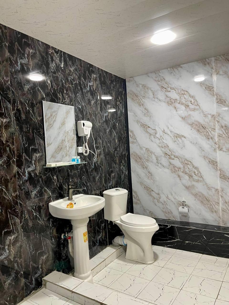 Amor Fati Hotel Toshkent Tasjkent Exteriör bild